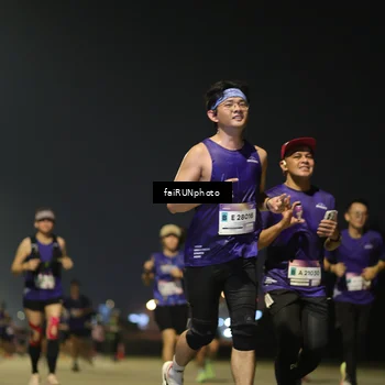 Runner Photo 7342370