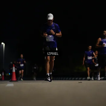 Runner Photo 7342412