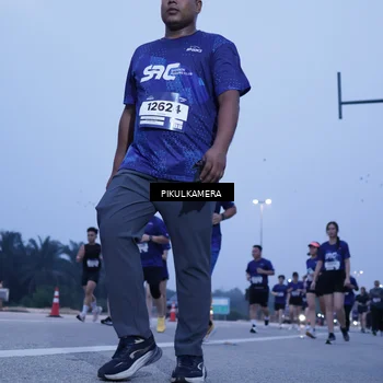Runner Photo 7342432
