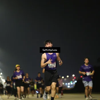 Runner Photo 7342456