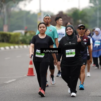 Runner Photo 7342458
