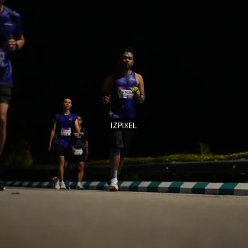 Runner Photo 7342473