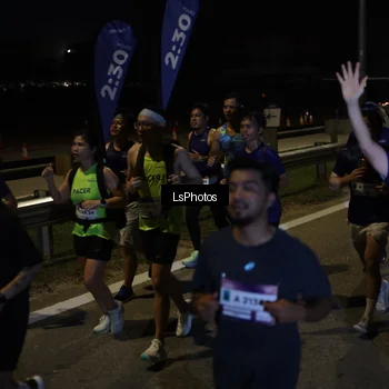 Runner Photo 7342475