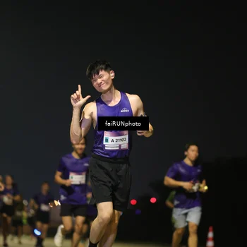 Runner Photo 7342476