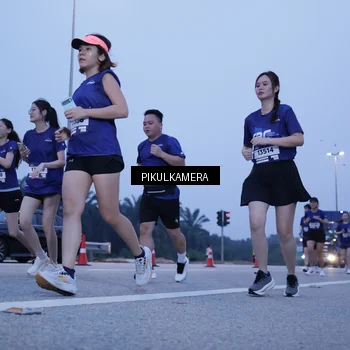 Runner Photo 7342530