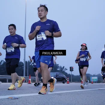 Runner Photo 7342542