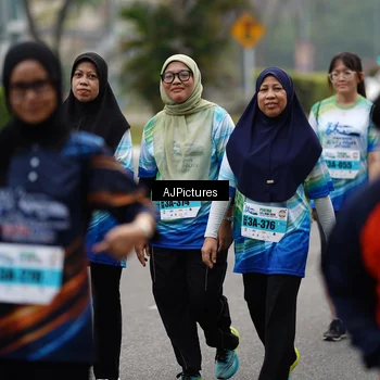 Runner Photo 7342551