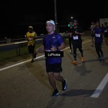 Runner Photo 7342581