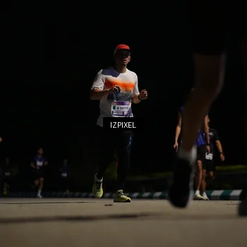 Runner Photo 7342591