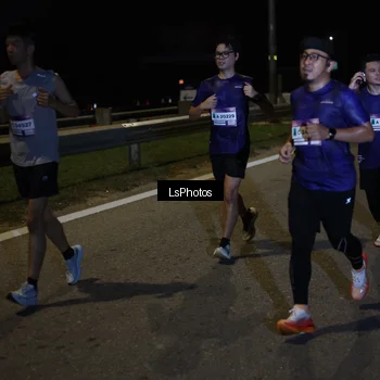 Runner Photo 7342608