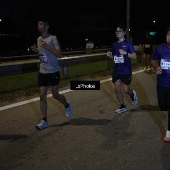 Runner Photo 7342616