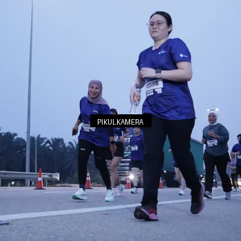 Runner Photo 7342642