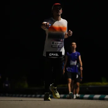 Runner Photo 7342657