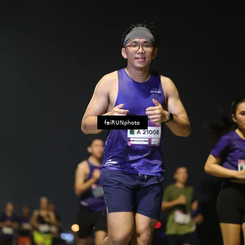 Runner Photo 7342684