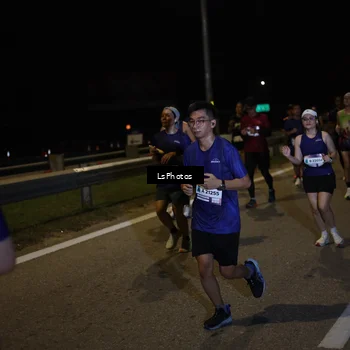 Runner Photo 7342686