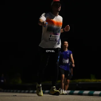 Runner Photo 7342705