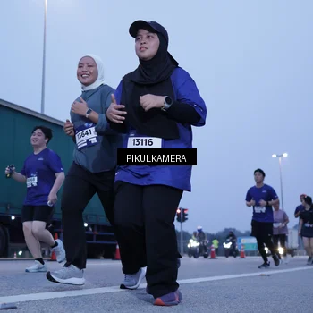 Runner Photo 7342737