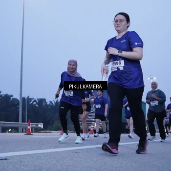 Runner Photo 7342743