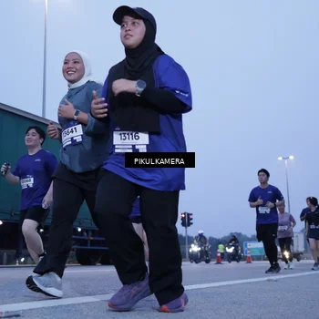 Runner Photo 7342774