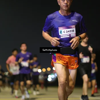 Runner Photo 7342801