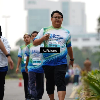 Runner Photo 7342809