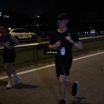 Runner Photo 7342817