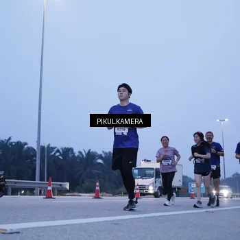 Runner Photo 7342854