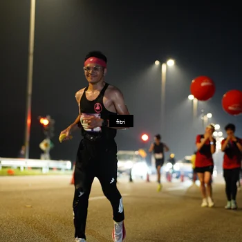 Runner Photo 7342892
