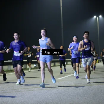 Runner Photo 7342905
