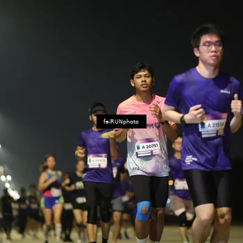 Runner Photo 7342909