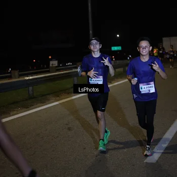 Runner Photo 7342922