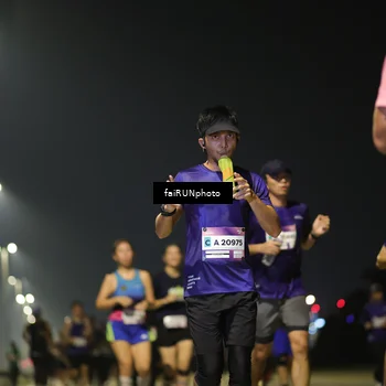 Runner Photo 7342929