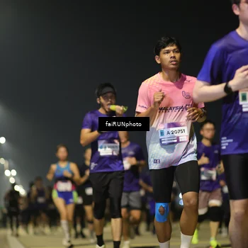 Runner Photo 7342946