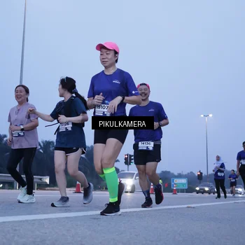 Runner Photo 7342961