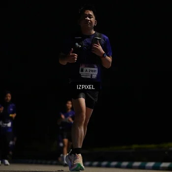 Runner Photo 7342971