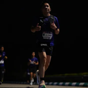 Runner Photo 7342980