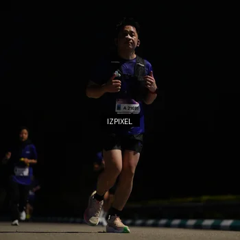 Runner Photo 7342982