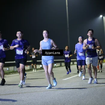 Runner Photo 7342986