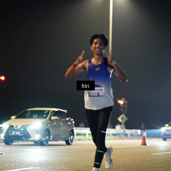 Runner Photo 7342989