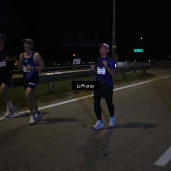 Runner Photo 7343008