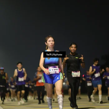 Runner Photo 7343020
