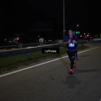 Runner Photo 7343030