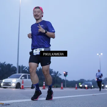 Runner Photo 7343031