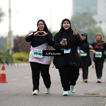 Runner Photo 7343036
