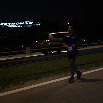 Runner Photo 7343056