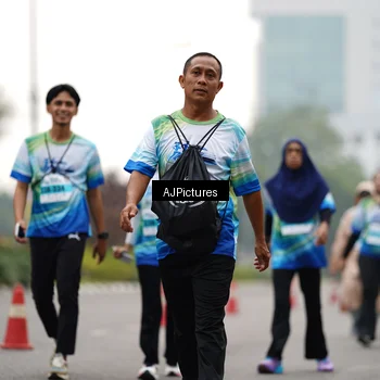 Runner Photo 7343057