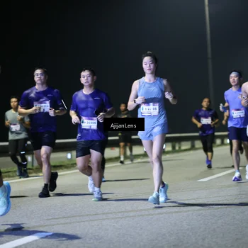 Runner Photo 7343077