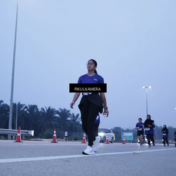 Runner Photo 7343081