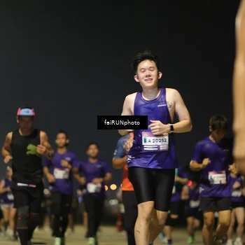 Runner Photo 7343095