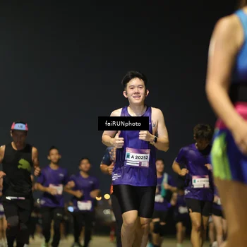 Runner Photo 7343097